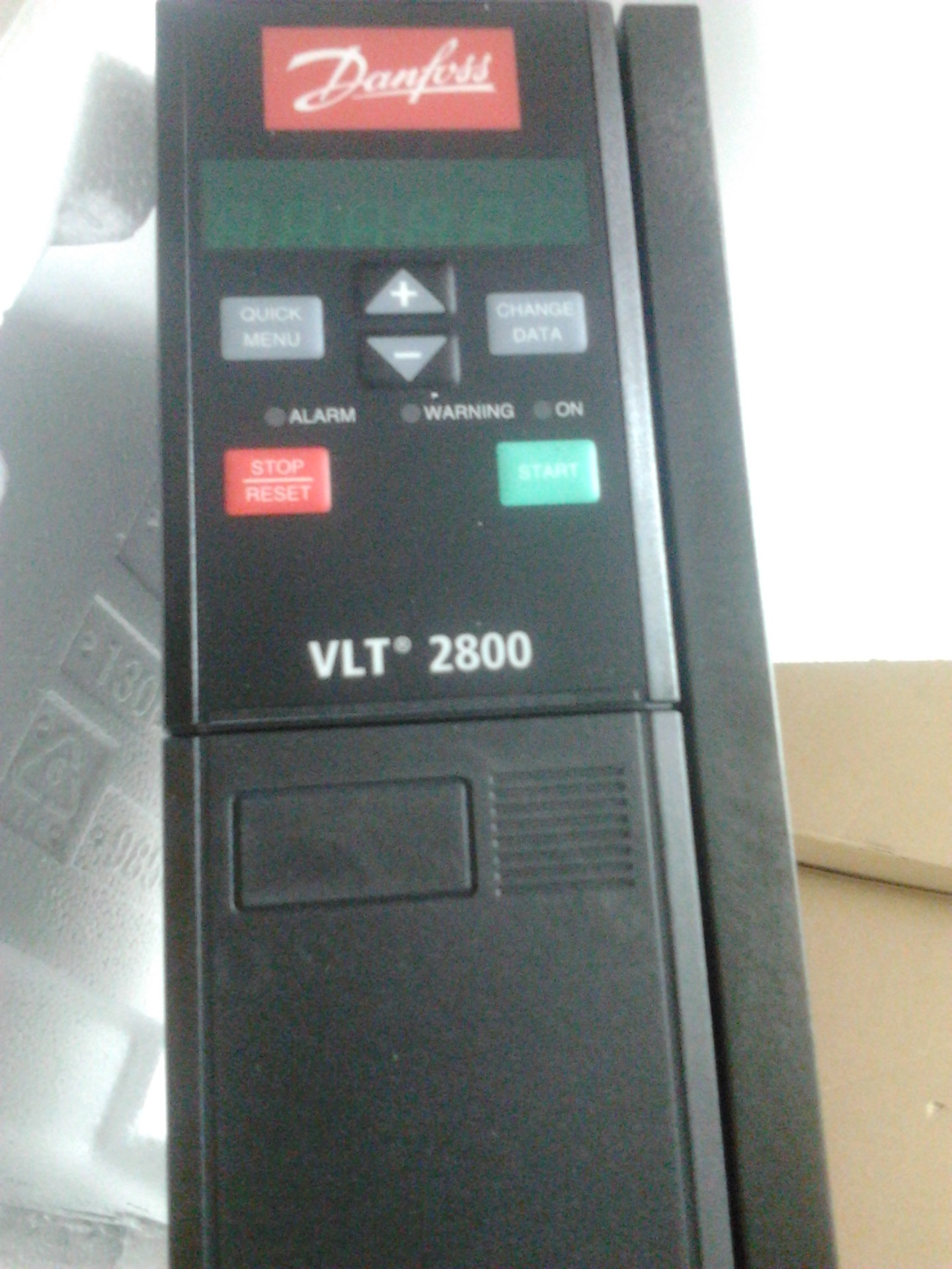 丹佛斯變頻器一級代理VLT2840，全新正品，品質優(yōu)良，價格優(yōu)惠.